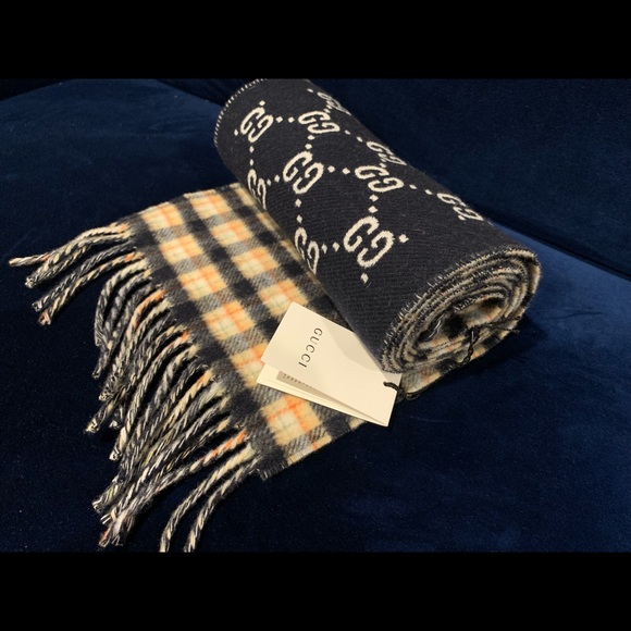 Gucci scarf 🧣 - Picture 5 of 9
